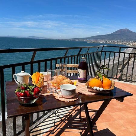 Vip Sul Mare Bed & Breakfast Castellammare di Stabia Eksteriør bilde